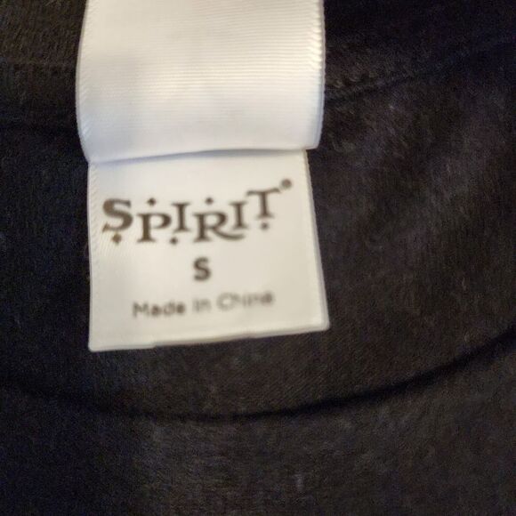Spirit Yellowstone Short Sleeve Black with Graphics Tshirt Size Small - Picture 6 of 8
